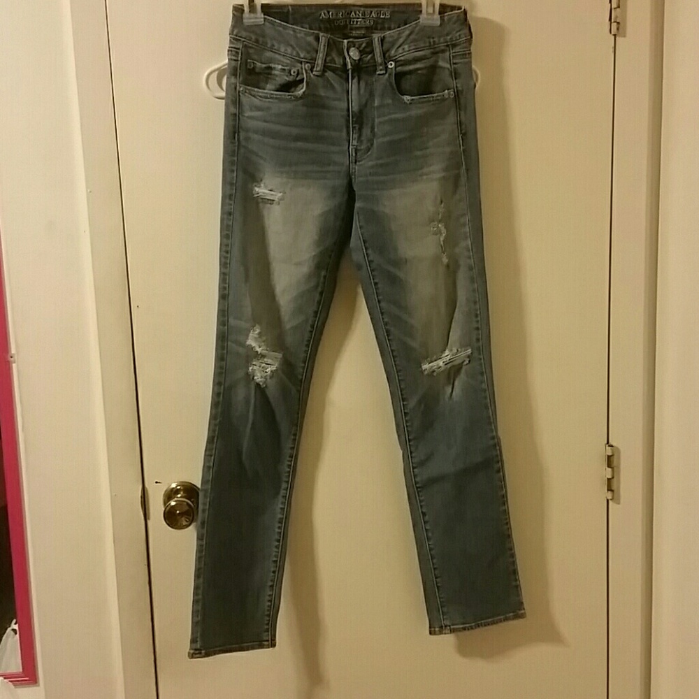 Super stretch distressed AE outfitters jeans